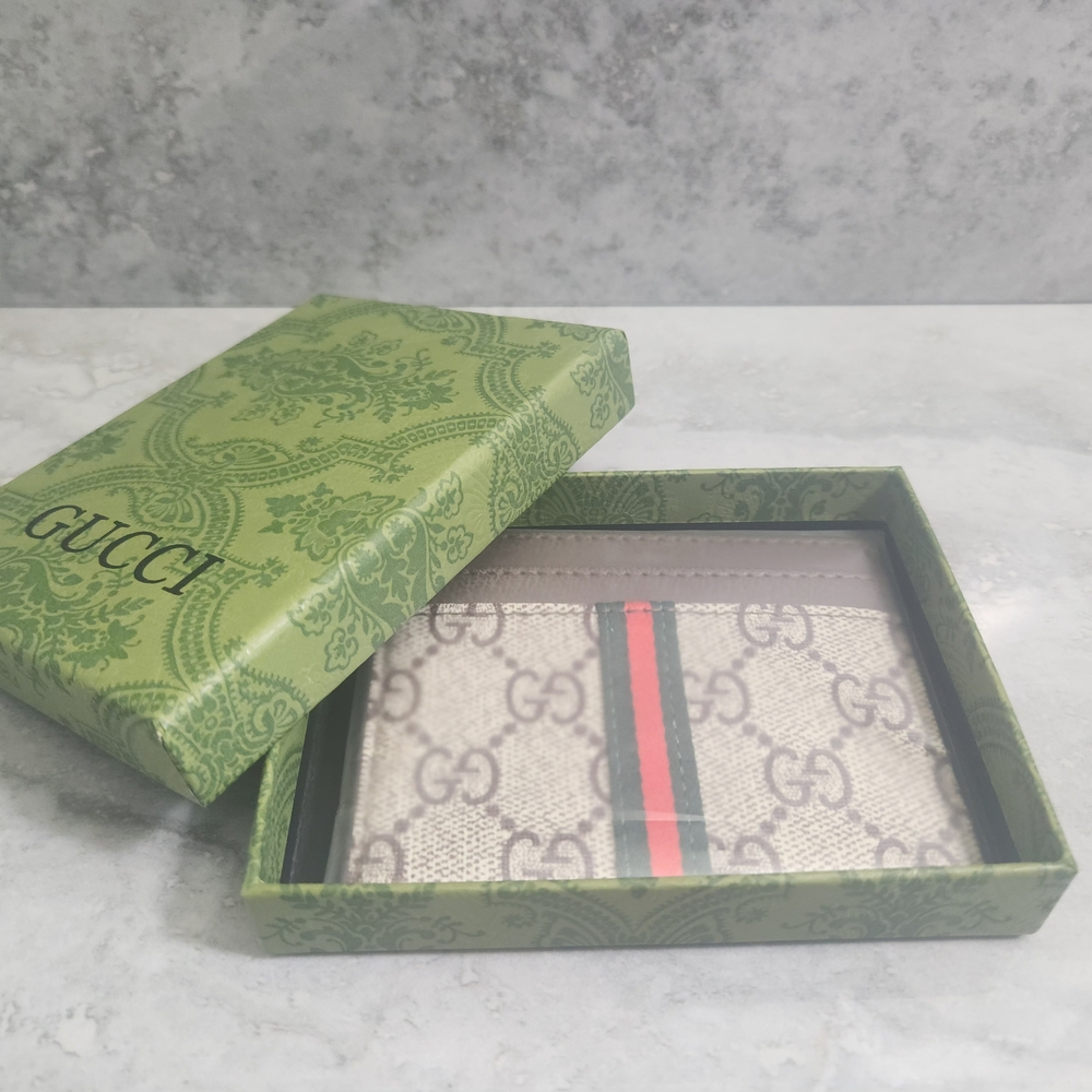 🆕️ Luxary Signature Card Holder ✨️ - Picture 7 of 8